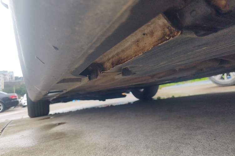 Used Ford Focus 2015 Hatchback 1.6L Automatic Fashion Edition Left Side Sill