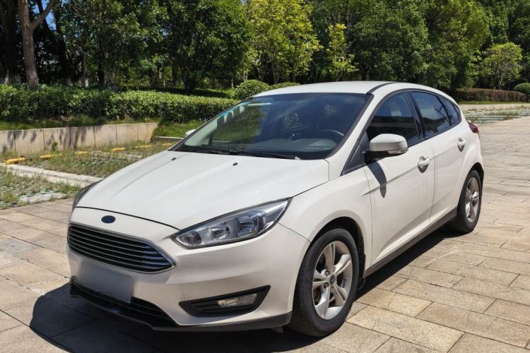 Used Ford Focus 2015 Hatchback 1.6L Automatic Comfort Model Guazi used car, China used car export, Used car for sale, Used  cars, Cheapest cars for sale