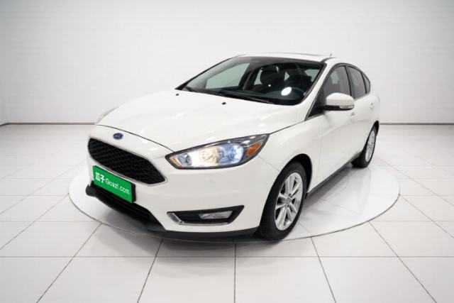 Używany Ford Focus 2015 Hatchback 1.6L Automatic Fashion Edition