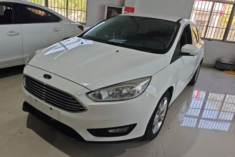 Used Ford Focus 2015 Sedan 1.6L Automatic Comfort Model Guazi used car, China used car export, Used car for sale, Used  cars, Cheapest cars for sale
