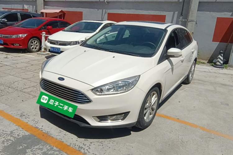 Used Ford Focus 2015 Sedan EcoBoost 125 Automatic Supreme Style Edition Guazi used car, China used car export, Used car for sale, Used  cars, Cheapest cars for sale