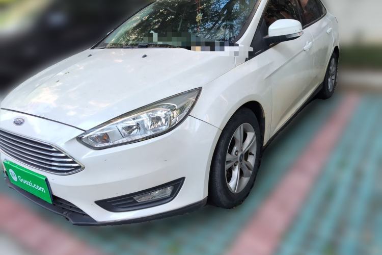 Używany Ford Focus 2015 Sedan 1.6L Automatic Comfort Model Guazi used car, China used car export, Used car for sale, Used cars, Cheapest cars for sale