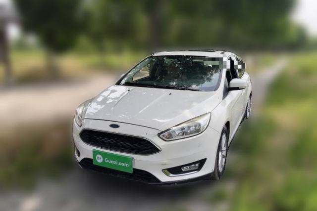 Ojetý Ford Focus 2015 Hatchback 1.6L Automatic Fashion Edition