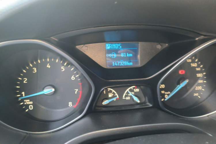 Used Ford Focus 2015 Sedan 1.6L Automatic Trend Model Odometer Close Up
