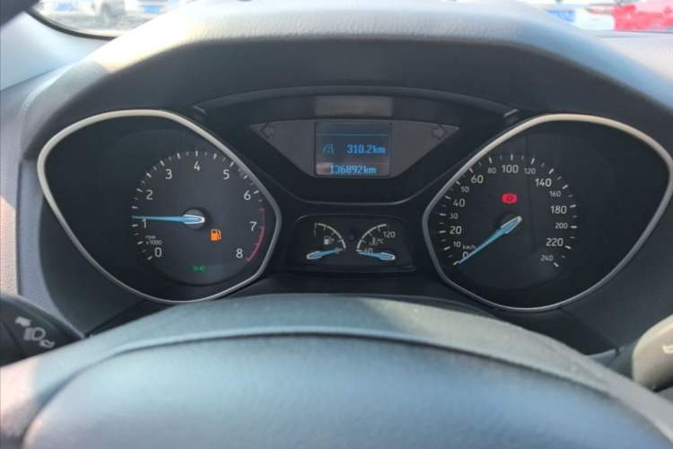 Used Ford Focus 2015 Sedan 1.6L Manual Comfort Model Odometer Close Up