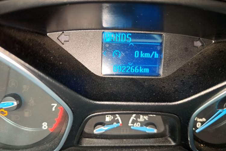 Used Ford Focus 2015 Hatchback 1.6L Automatic Fashion Edition Odometer Close Up