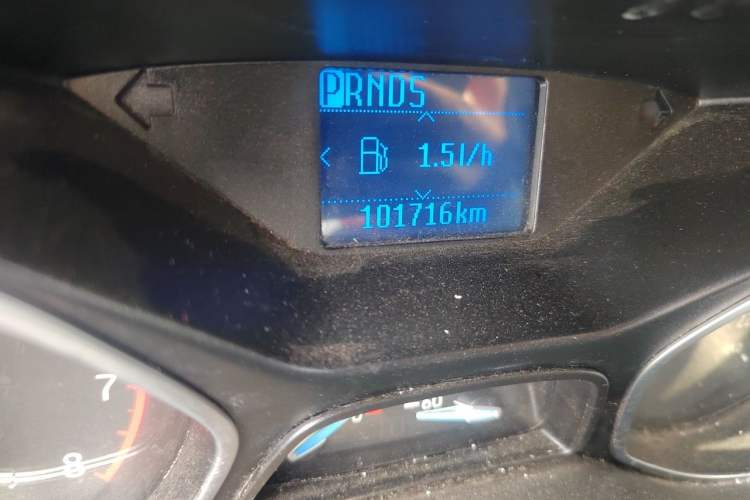 Used Ford Focus 2015 Hatchback EcoBoost 125 Automatic Supreme Style Edition Odometer Close Up