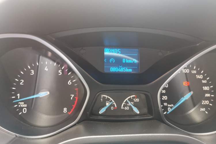 Used Ford Focus 2015 Sedan 1.6L Automatic Trend Model Odometer Close Up