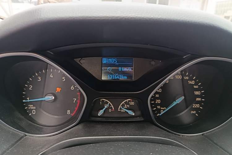 Used Ford Focus 2015 Sedan 1.6L Automatic Trend Model Odometer Close Up