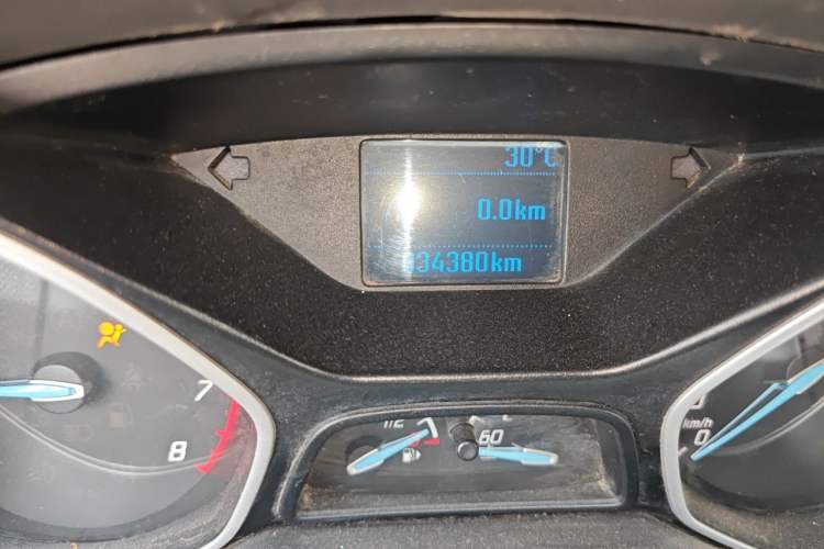 Used Ford Focus 2015 Hatchback 1.6L Manual Comfort Edition Odometer Close Up