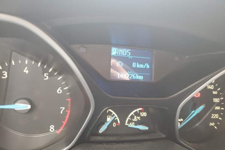 Used Ford Focus 2015 Hatchback 1.6L Automatic Fashion Edition Odometer Close Up