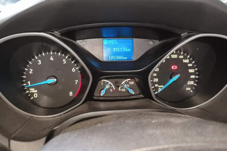 Used Ford Focus 2015 Sedan 1.6L Automatic Comfort Model Odometer Close Up