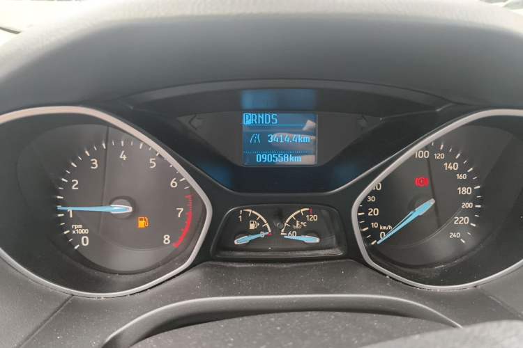 Used Ford Focus 2015 Sedan 1.6L Automatic Comfort Model Odometer Close Up
