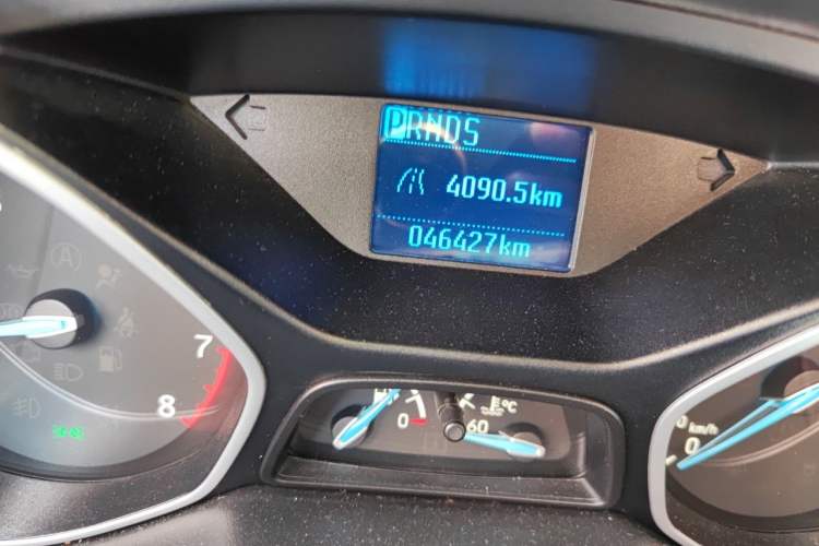 Used Ford Focus 2015 Hatchback 1.6L Automatic Comfort Model Odometer Close Up