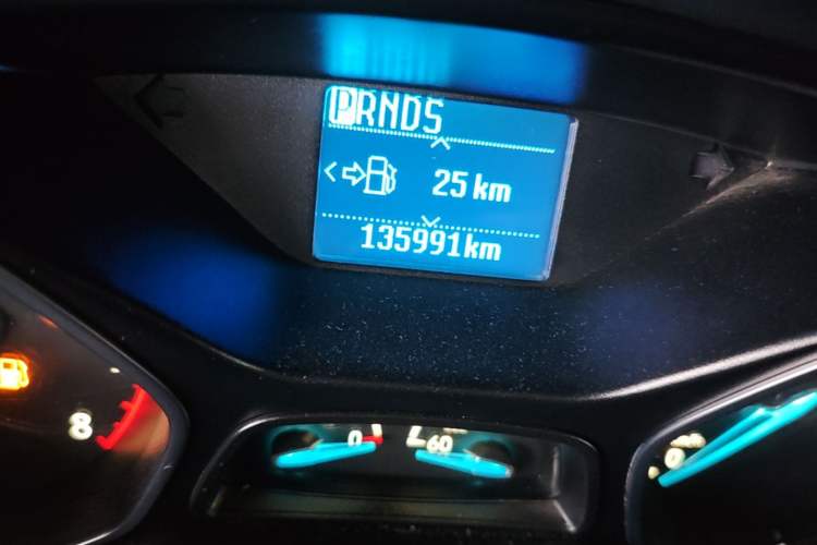 Used Ford Focus 2015 Hatchback EcoBoost 125 Automatic Supreme Style Edition Odometer Close Up
