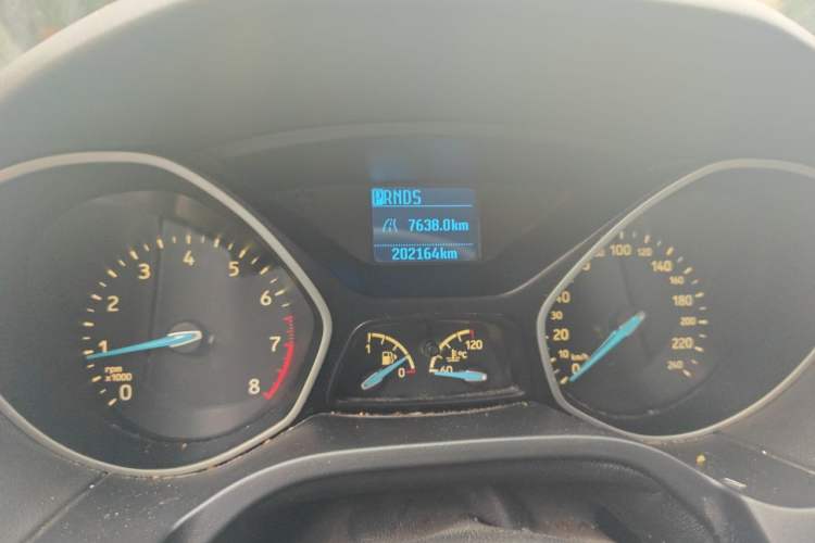 Used Ford Focus 2015 Sedan 1.6L Automatic Comfort Model Odometer Close Up