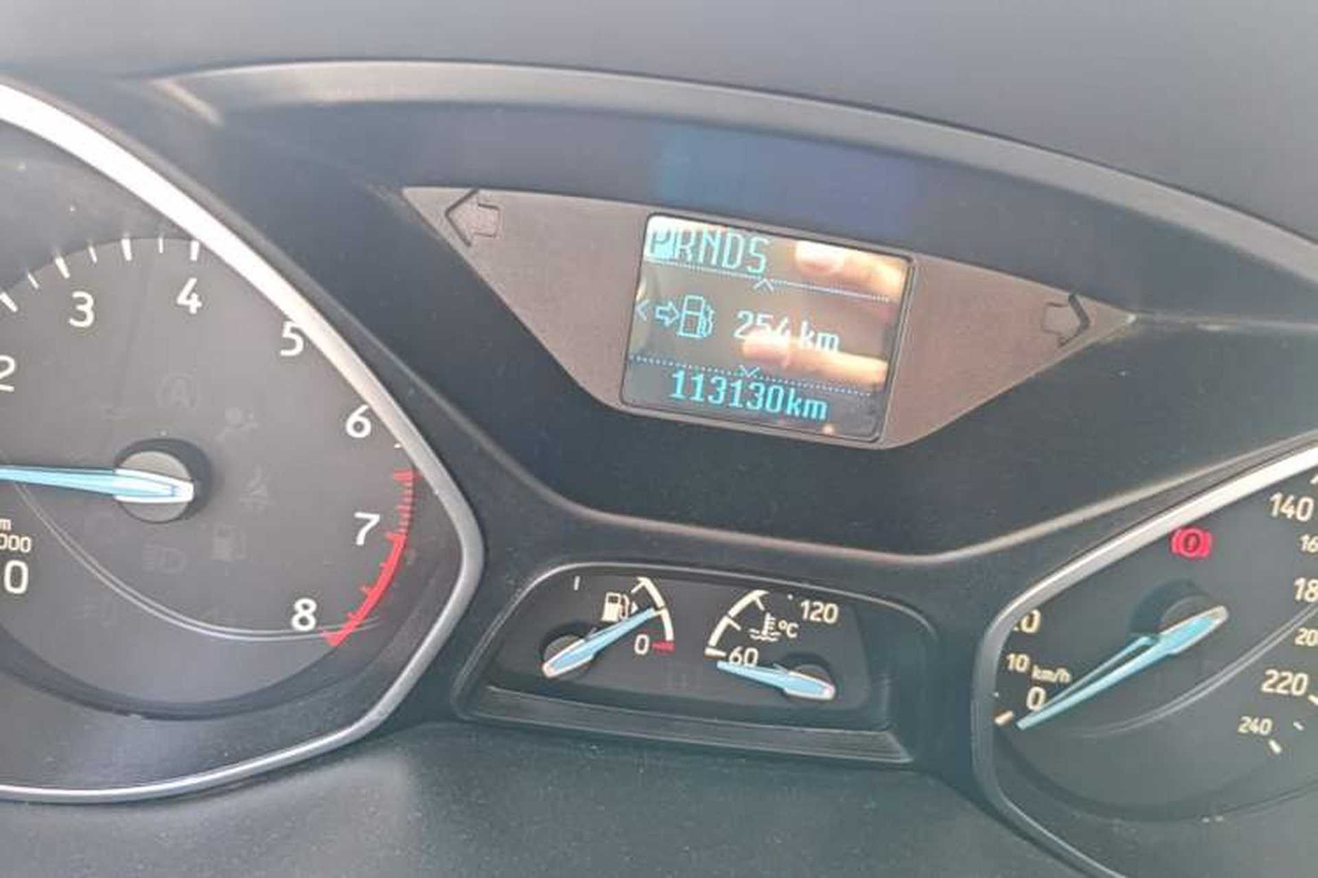 Used Ford Focus 2015 Sedan EcoBoost 125 Automatic Supreme Style Edition Odometer Close Up