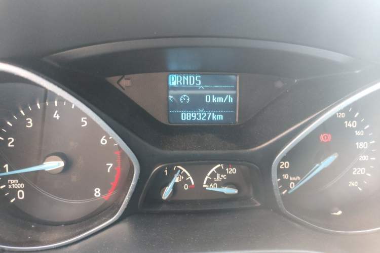 Used Ford Focus 2015 Sedan 1.6L Automatic Trend Model Odometer Close Up