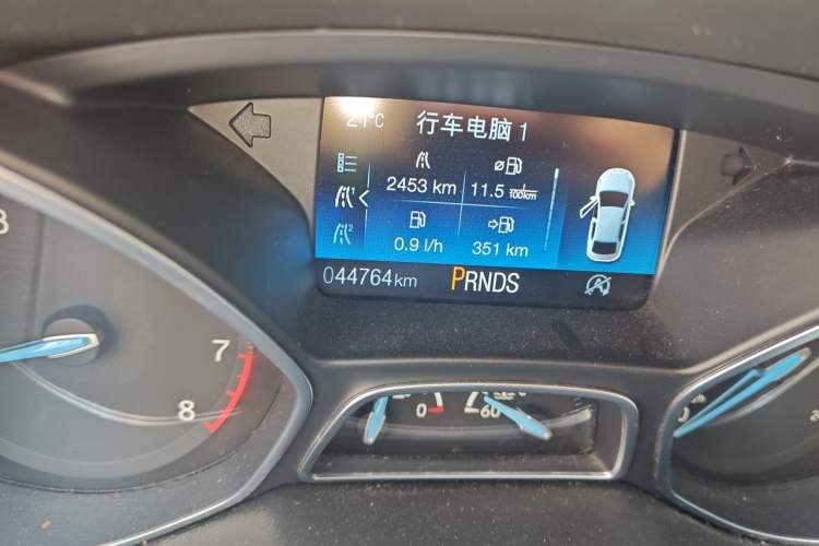 Used Ford Focus 2015 Hatchback EcoBoost 180 Automatic Elite Model Odometer Close Up