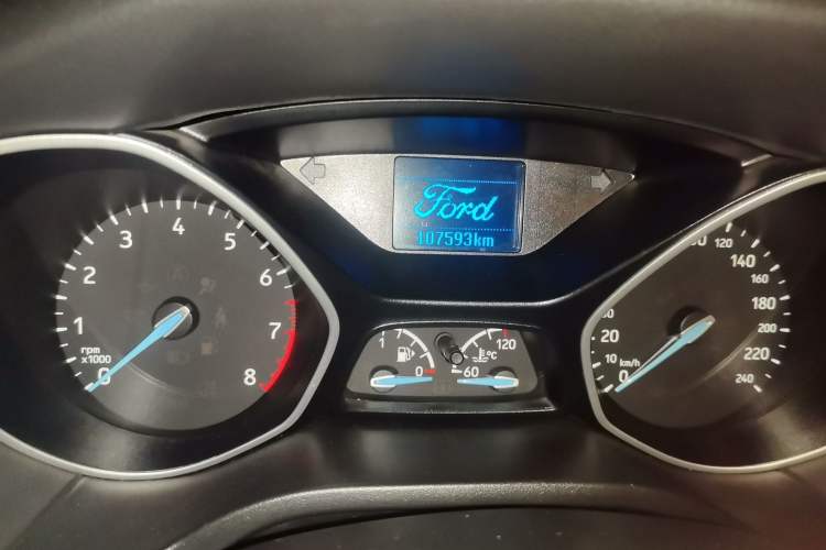Used Ford Focus 2015 Sedan 1.6L Automatic Comfort Model Odometer Close Up