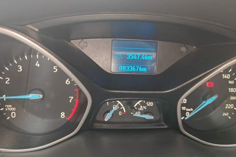 Used Ford Focus 2015 Sedan 1.6L Manual Comfort Model Odometer Close Up