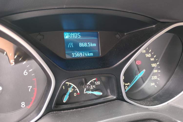 Used Ford Focus 2015 Sedan 1.6L Automatic Comfort Model Odometer Close Up