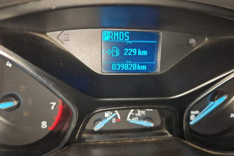 Used Ford Focus 2015 Hatchback 1.6L Automatic Fashion Edition Odometer Close Up