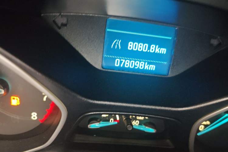 Used Ford Focus 2015 Sedan 1.6L Manual Comfort Model Odometer Close Up