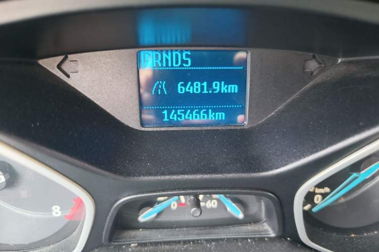 Used Ford Focus 2015 Sedan 1.6L Automatic Comfort Model Odometer Close Up