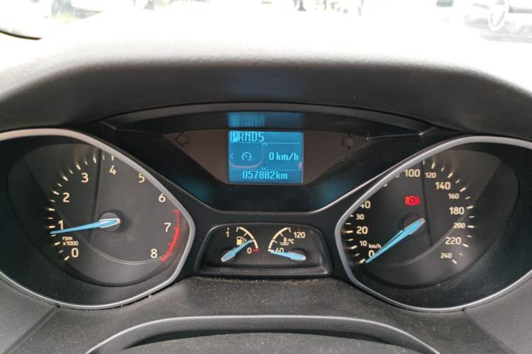 Used Ford Focus 2015 Sedan 1.6L Automatic Trend Model Odometer Close Up