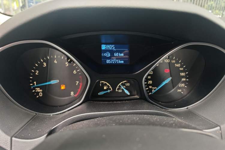 Used Ford Focus 2015 Sedan 1.6L Automatic Trend Model Odometer Close Up