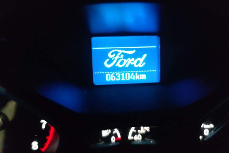 Used Ford Focus 2015 Hatchback EcoBoost 125 Automatic Supreme Style Edition Odometer Close Up