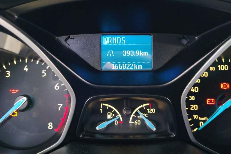 Used Ford Focus 2015 Hatchback 1.6L Automatic Comfort Model Odometer Close Up