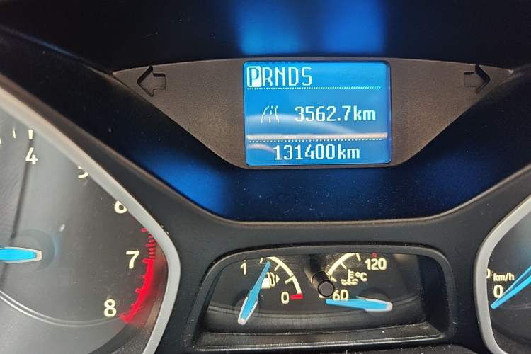 Used Ford Focus 2015 Sedan 1.6L Automatic Comfort Model Odometer Close Up