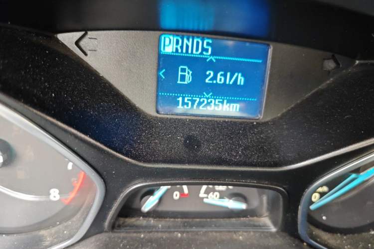 Used Ford Focus 2015 Sedan 1.6L Automatic Trend Model Odometer Close Up