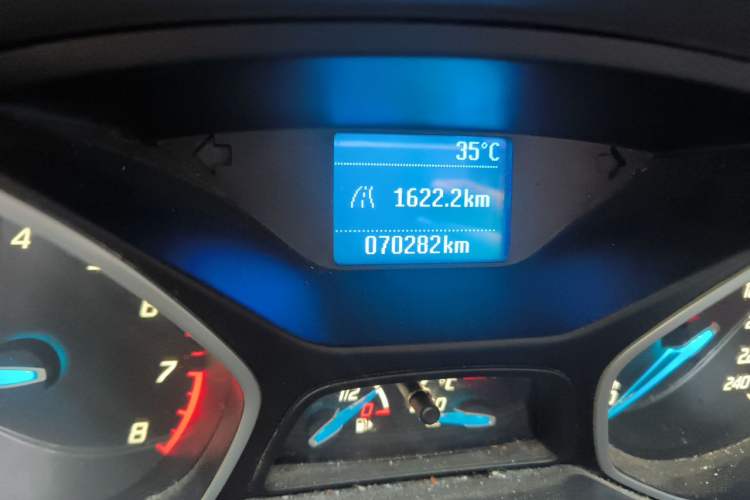 Used Ford Focus 2015 Sedan 1.6L Manual Comfort Model Odometer Close Up