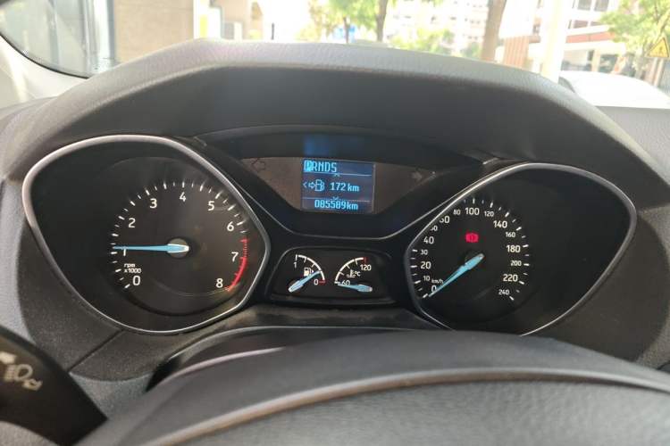 Used Ford Focus 2015 Sedan 1.6L Automatic Trend Model Odometer Close Up
