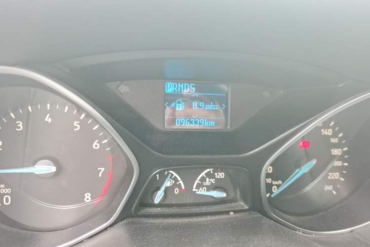 Used Ford Focus 2015 Sedan 1.6L Automatic Trend Model Odometer Close Up