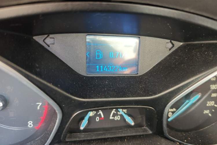 Used Ford Focus 2015 Hatchback 1.6L Manual Fashion Edition Odometer Close Up