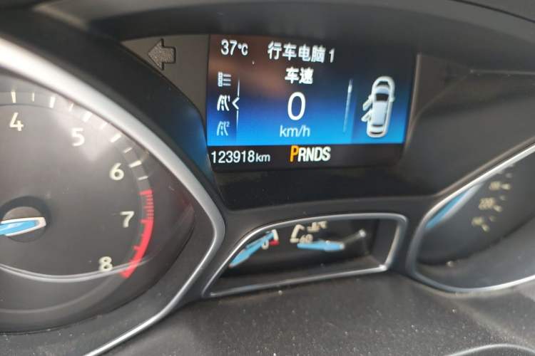 Used Ford Focus 2015 Hatchback EcoBoost 180 Automatic Sport Model Odometer Close Up