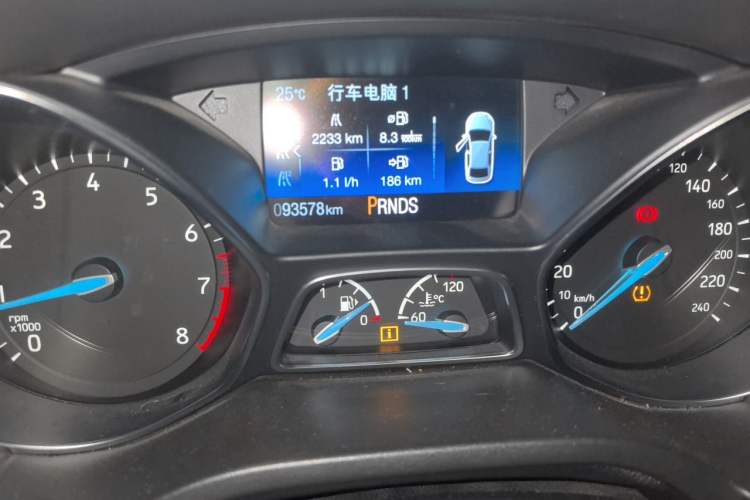 Used Ford Focus 2015 Sedan EcoBoost 180 Automatic Flagship Model Odometer Close Up