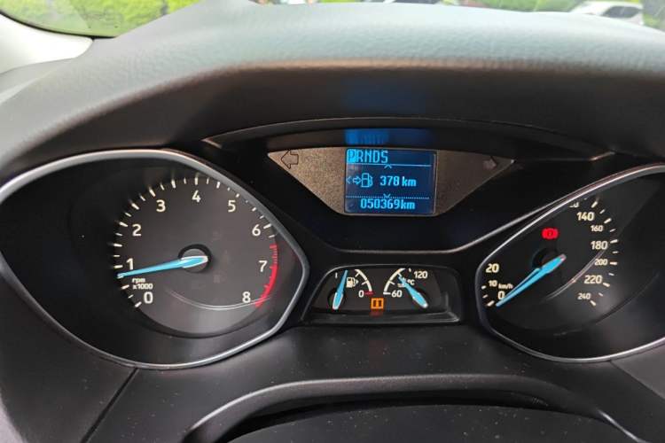 Used Ford Focus 2015 Hatchback 1.6L Automatic Fashion Edition Odometer Close Up