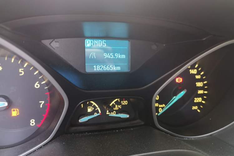 Used Ford Focus 2015 Sedan 1.6L Automatic Comfort Model Odometer Close Up