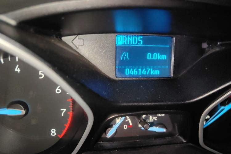 Used Ford Focus 2015 Sedan 1.6L Automatic Comfort Model Odometer Close Up