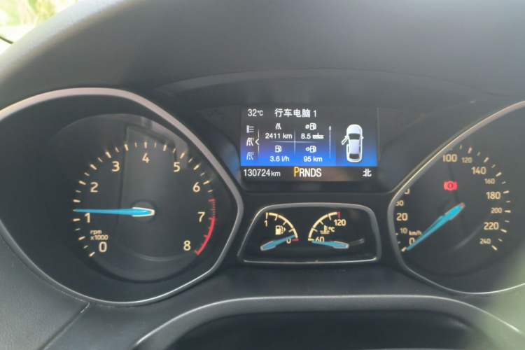 Used Ford Focus 2015 Sedan EcoBoost 180 Automatic Elite Model Odometer Close Up