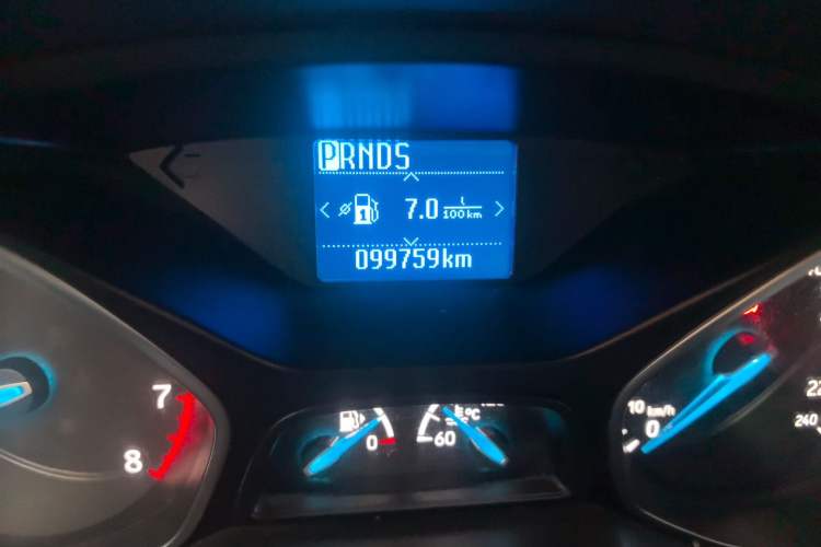 Used Ford Focus 2015 Hatchback 1.6L Automatic Fashion Edition Odometer Close Up