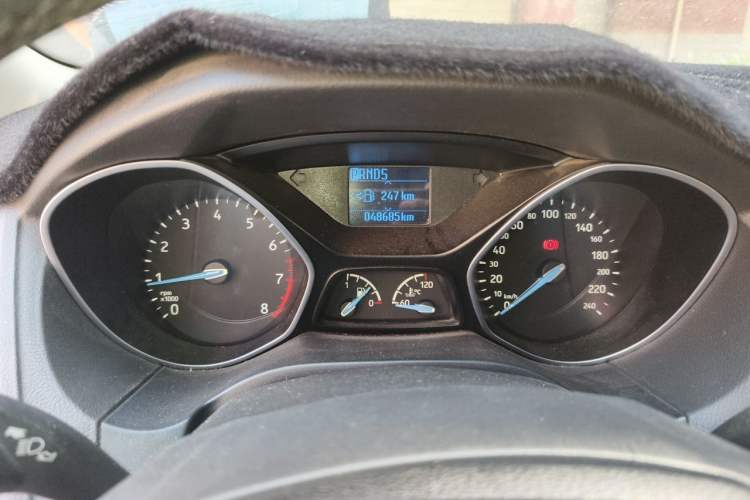 Used Ford Focus 2015 Sedan 1.6L Automatic Trend Model Odometer Close Up