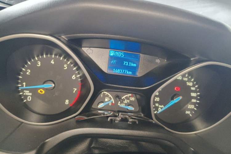 Used Ford Focus 2015 Hatchback 1.6L Automatic Comfort Model Odometer Close Up