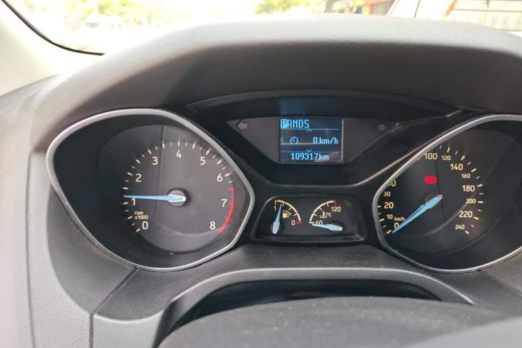 Used Ford Focus 2015 Sedan 1.6L Automatic Trend Model Odometer Close Up