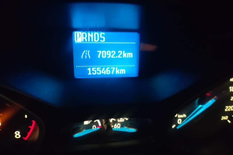 Used Ford Focus 2015 Hatchback 1.6L Automatic Comfort Model Odometer Close Up